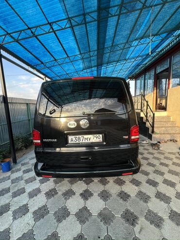 шины гольф 3: Volkswagen Multivan T5, черный минивэн/микроавтобус. Обьем:1,9