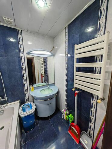 Uzunmüddətli kirayə mənzillər: Qara Qarayev metrosu çıxışı,5 mərtəbənin,4-cü mərtəbəsində,3 — 6