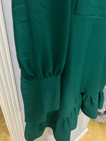 Ziyafət donları: M razmer iki qara və yashildon birlikdə satılır 15 AZN — 3