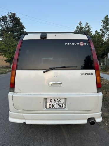срочно срочно продам машину: Honda Stepwgn: 2000 г., 2 л, Автоматтык, Бензин, Вэн/Минивэн