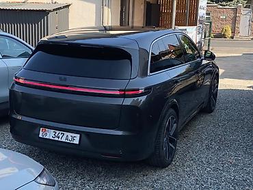 lix: Lixiang L7: 2023 г., 1.5 л, Автомат, Гибрид, Кроссовер — 1