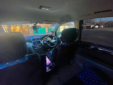 Toyota: Toyota Ipsum: 2002 г., 2.4 л, Автомат, Газ, Минивэн — 9