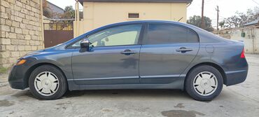 Honda: Honda Civic: 1.3 l | 2008 il Sedan — 5