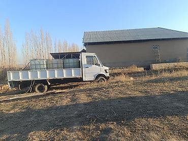 small car: Грузовой бортовой автомобиль Mercedes-Benz (серия T2/508–814) с — 3