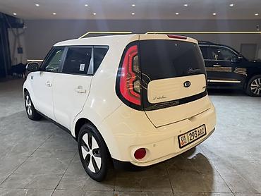 Продажа авто: Kia Soul EV: 2018 г., Электромобиль, Хэтчбэк — 4