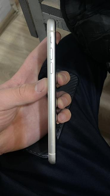 Apple iPhone: IPhone 11, Б/у, 128 ГБ, Белый, Чехол, 74 % — 9