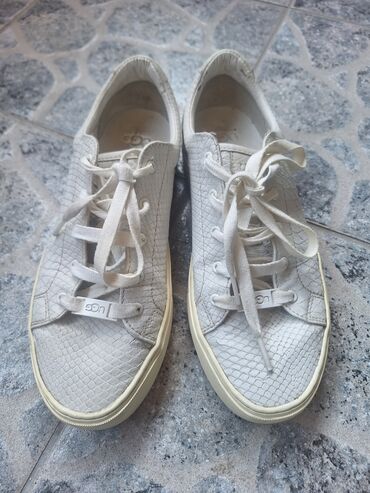 Women's Sneakers and athletic shoes: UGG, 37, bоја - Bela — 2