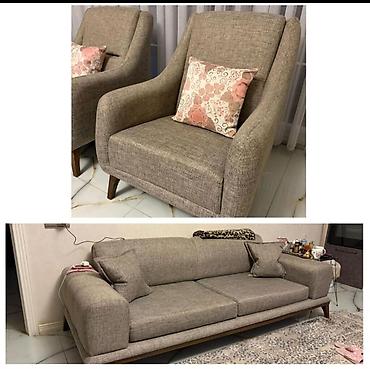 Divan və kreslolar ideal vəziyyətdədir yeni kimi 1000azn divan açılır