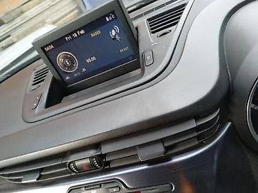 dobar dan italijanski: Alfa Romeo Giulietta navigacija monitor. Alfa Romeo Giulietta — 2