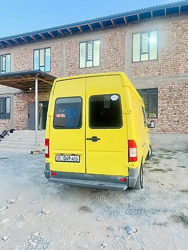 чехол для авто бу: Грузовик, Mercedes-Benz, 3 т, Б/у — 6