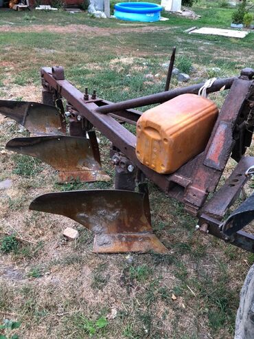 Другие тракторы: Трактор колесный, советского типа (ориентировочно класс МТЗ/ЮМЗ с — 10