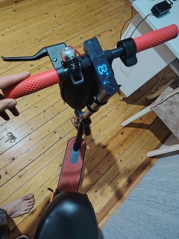 Elektrik skuteri – oturacaqlı, portativ çanta aksessuarları ilə