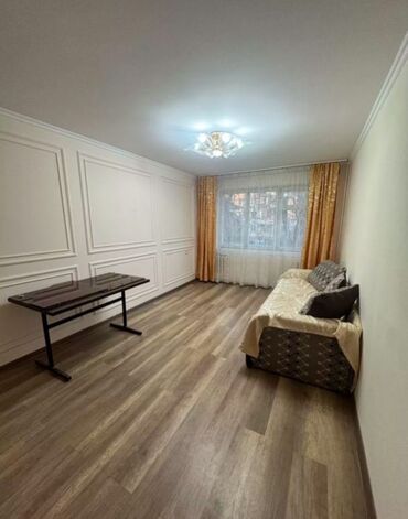 продажа квартир город каракол: 3 бөлмө, 60 кв. м, 104-серия, 1 кабат, Евроремонт