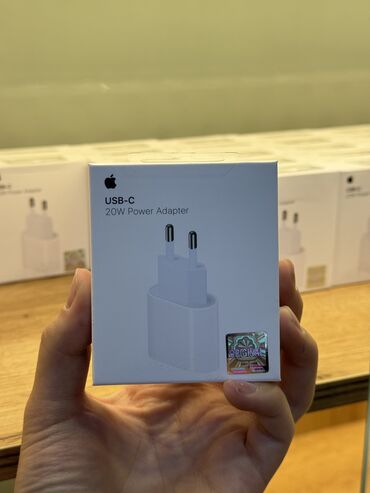 iphone зарядка для айфона: Оригинальный 20w adapter для IPhone 

100% Оригинал