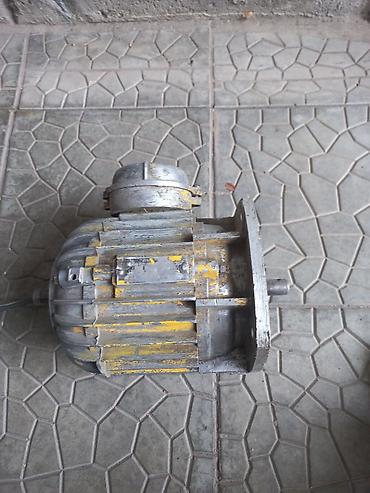 Электродвигатели: Электродвигатель 3ф параметры стерты ц 6.000 с. двиг по меньше зф — 9