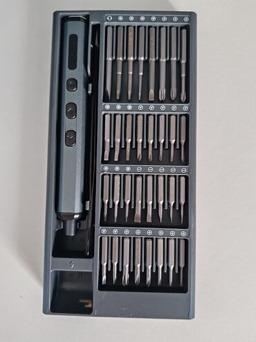 set za pričvršćivanje: Elektirčni šrafciger, Set 68 u 1 Šrafciger se puni preko Type C kabla
