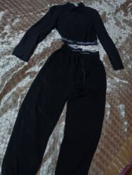 детские леопардовые лосины: Başlıq: Şalvar S/M ölçü, kofta S Təsvir: - Rəng: qara - Dəst: uzunqol