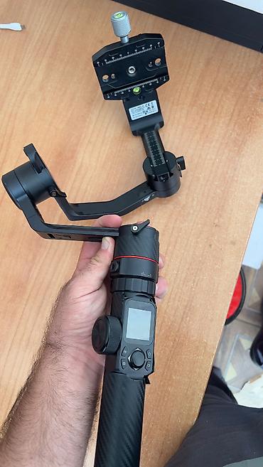 ucuz qaz peci: Peşəkar 3‑oxlu kamera stabilizatoru (gimbal) - Yüngül və möhkəm — 1