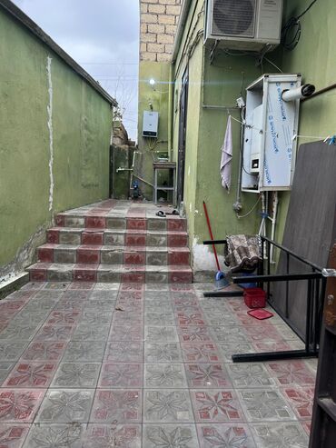 Həyət evləri və villaların satışı: Xırdalan dairəsi çox gözəl yerde yerlesir 2evdi küçələri ayridi 2ailə — 32