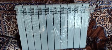 Radiatorlar: Gəncədə. Radiator barmaqlığı. təzədi. 3 dənədi. Təzədi. 10 gözlüdü