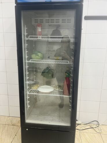 холодильного оборудования: Продается витринный холодильник! Б/у
Цена договорная