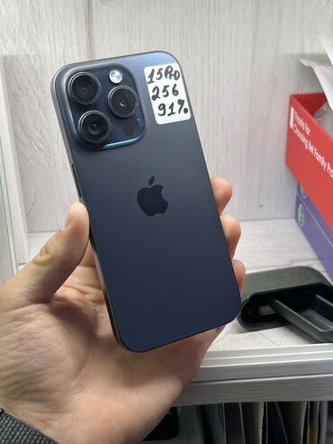 Apple iPhone: IPhone 15 Pro, Б/у, 256 ГБ, Black Titanium, Зарядное устройство, Защитное стекло, Чехол, 91 %