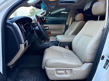 Toyota: Toyota Sequoia: 2019 г., Автомат, Бензин, Внедорожник — 4