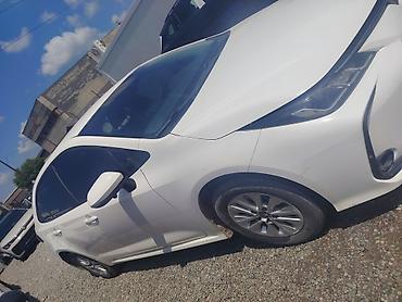 corola: Toyota Corolla: 2021 г., 1.8 л, Вариатор, Гибрид, Седан — 8