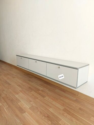 TV altlığı: Yeni, Düz TV altlığı, Polkalı, Laminat, Azərbaycan — 4