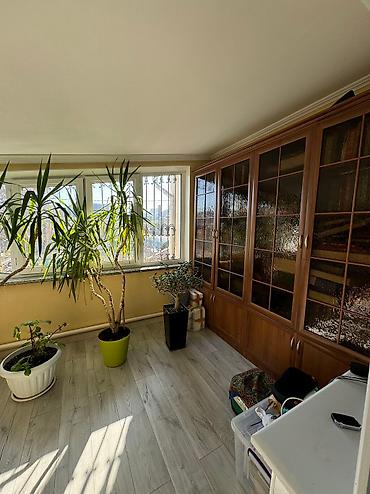 Продажа коттеджей и домов: Продается дом 350 кВ.м 4 сотки7 и более комнат 2 этаж мансарда : 3 — 27