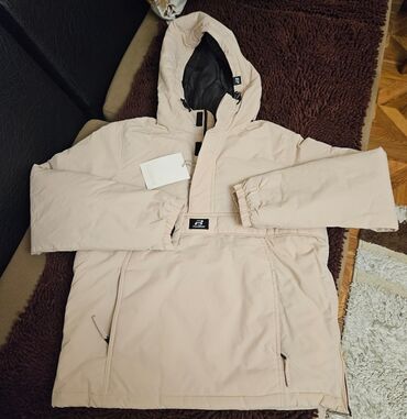 Kurtkalar: Original pull&bear.Tezedir etiket ustunde.M razmer. Rengi gul