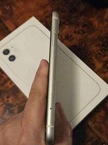 Apple iPhone: IPhone 11, 128 GB, Ağ, Face ID — 4