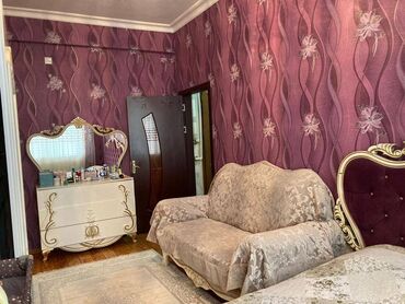 Uzunmüddətli kirayə mənzillər: Nefçilər İcra hakimiyyəti, 220 saylı məktəb yaxınlığında 2 otaq tam — 8