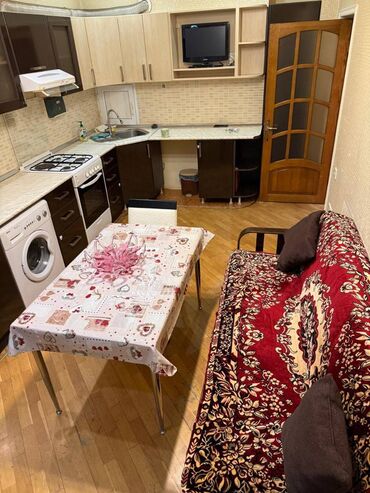 Uzunmüddətli kirayə mənzillər: Həzi Aslanov metrosu,Fəridə şadlıq sarayına yaxın,29/42,62 nomrəli — 10