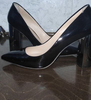 обувь женская деми: Туфли 37, цвет - Черный