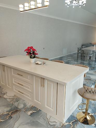 bar stulları: Sifarişlə mətbəx dəsti, Özü çəkən petlələr, Parlaq laminat, Pulsuz çatdırılma — 4