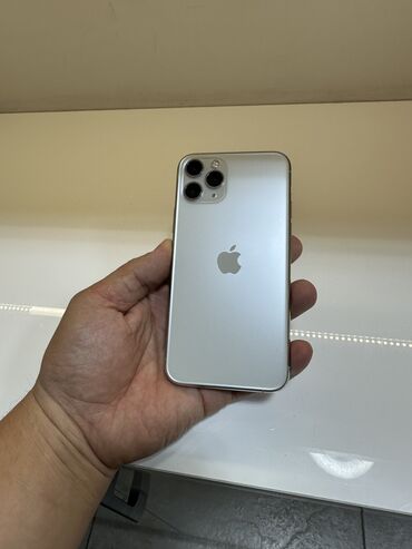 Apple iPhone: IPhone 11 Pro, Б/у, 256 ГБ, Белый, 84 %