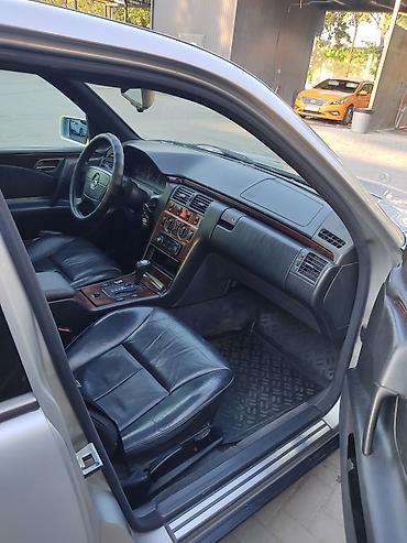 bud e9: Mercedes-Benz E-Class: 1996 г., 3.2 л, Автомат, Бензин, Седан — 8