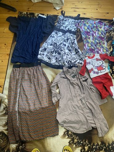 Digər qadın geyimləri: 100 yaxındı hamısın götürene 1 manatdan tek-tek 1.50 — 11