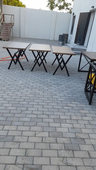 Masa və oturacaq dəstləri: Qonaq otağı üçün, Yeni, Açılmayan, Kvadrat masa, 4 stul — 12