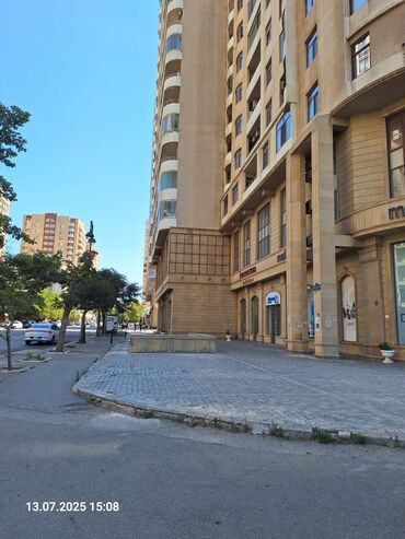 Yeni tikili: 2 otaqlı, Yeni tikili, m. Elmlər Akademiyası, 90 kv. m — 21