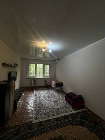купить квартиру в 10 микрорайоне: 2 комнаты, 45 м², 104 серия, 1 этаж