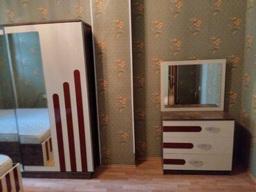 Uzunmüddətli kirayə mənzillər: Xətai rayonu,Həzi Aslanov metrosunun yanı.17 mərtəbəli binanın,2-ci — 6