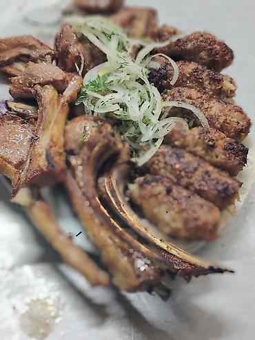 Aşpazlar: Peşəkar kababçıyam Çeşidli Kabablarımla xidmətinizdəyəm. Restoran və — 5