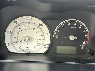 Toyota: Toyota ist: 2004 г., 1.5 л, Автомат, Бензин, Хэтчбэк — 8