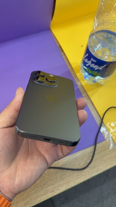 Apple iPhone: IPhone 15 Pro, Б/у, 256 ГБ, 85 % — 12