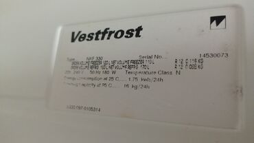 Холодильники: Холодильник Vestfrost, Б/у, Двухкамерный