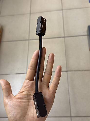 adapter: Переходник-удлинитель для трековой системы освещения (соединительный — 1