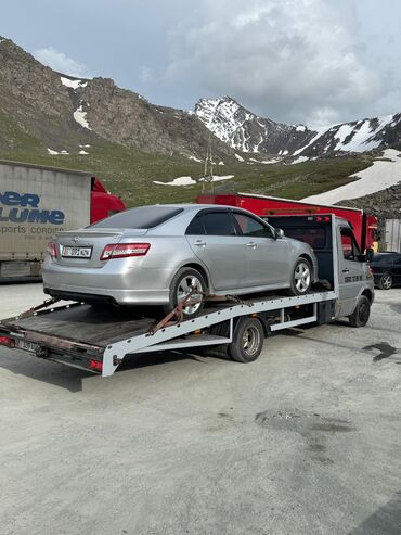 вкуп машина бишкек: Серебристый седан Toyota Camry на эвакуаторе. Автомобиль с