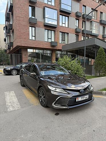 тоета: Toyota Camry: 2022 г., Автомат, Гибрид, Седан — 1